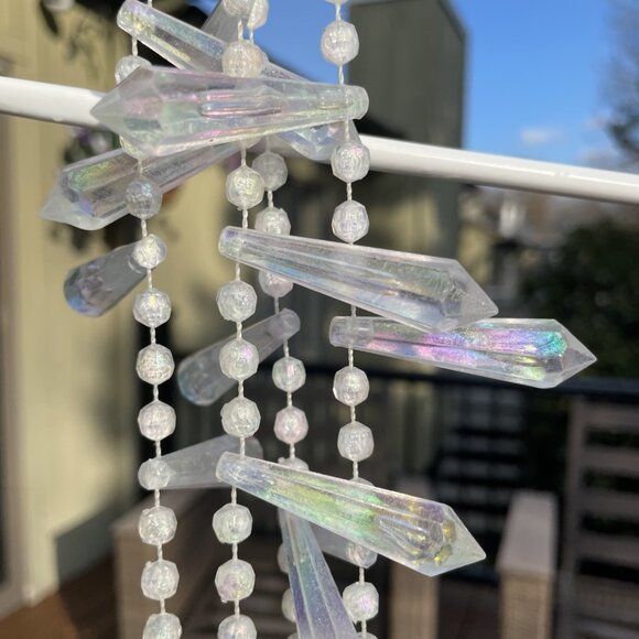 VTG Prism Beaded Garland Strand String Clear Acrylic Lucite Icicles Holiday 100" - Picture 4 of 4